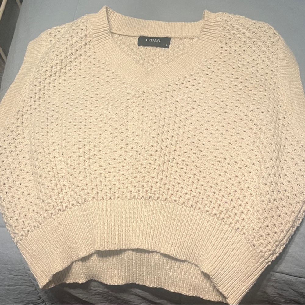 Cider Women's V-Neck Sweater in Cream